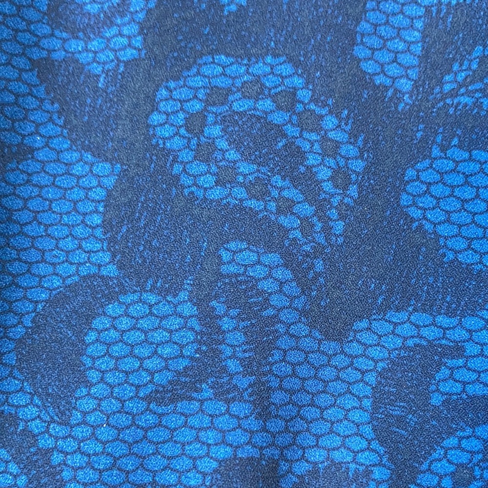3/$45 DG2 by Diane Gilman top bell sleeve blouse abstract paisley print boho XS - Picture 7 of 17